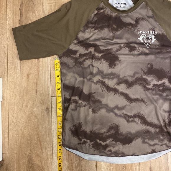 Dakine Bike Jersey, size small - Picture 9 of 9